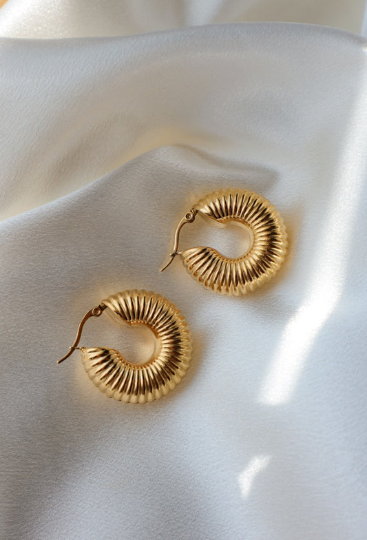 Evelyn Hoops