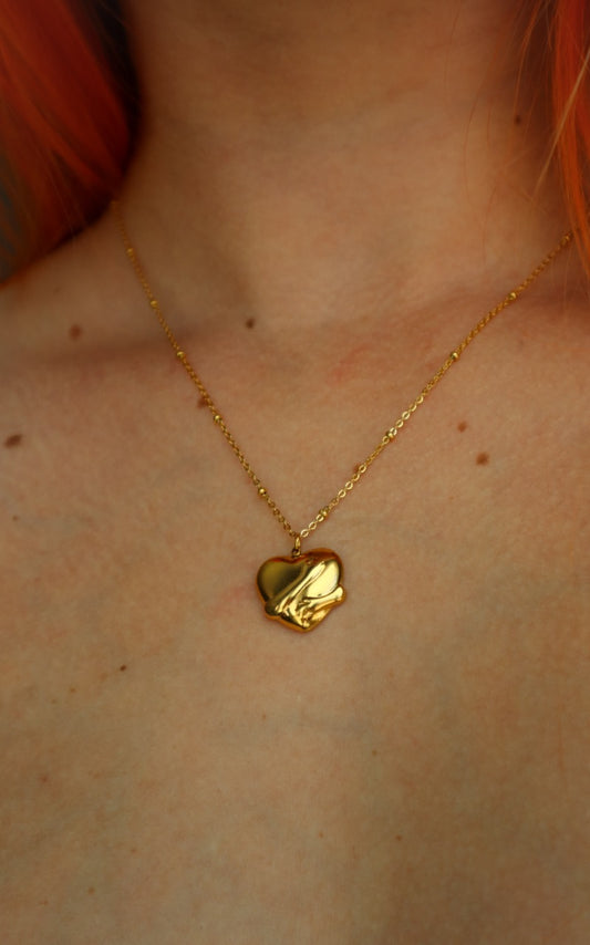 Hug Necklace