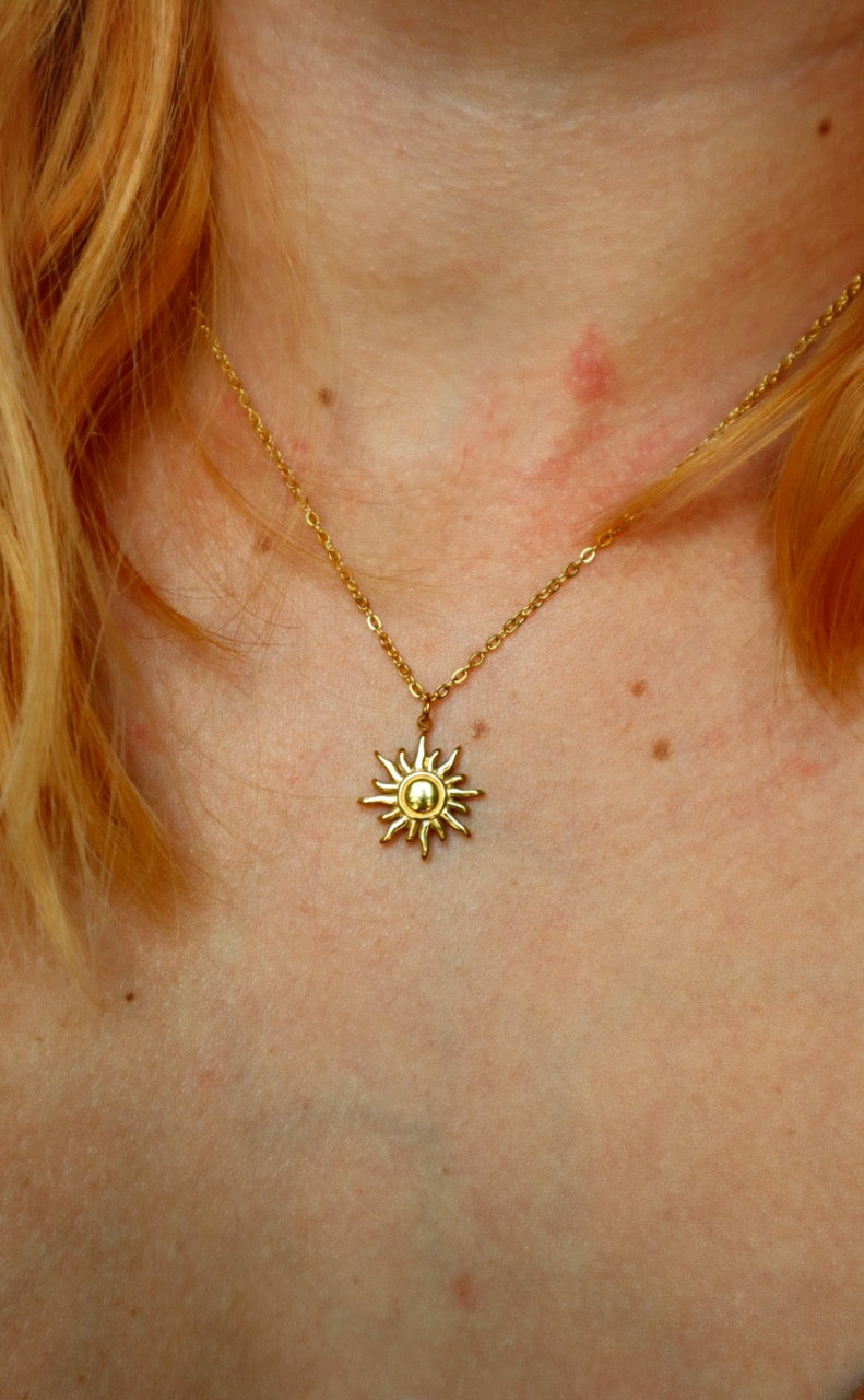 Sonne Necklace